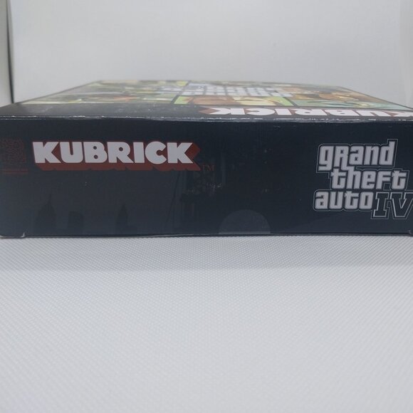 Grand Theft Auto 4 IV Kubrick GTA - Collectors Collectiable Rare Figures Brick - Picture 7 of 13